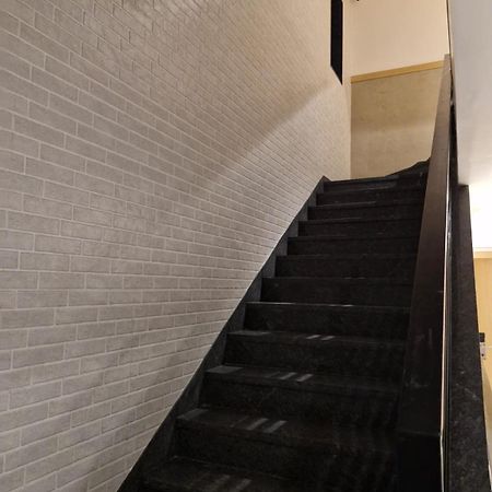 Avenue 10 Boutique Hotel 浦那 外观 照片